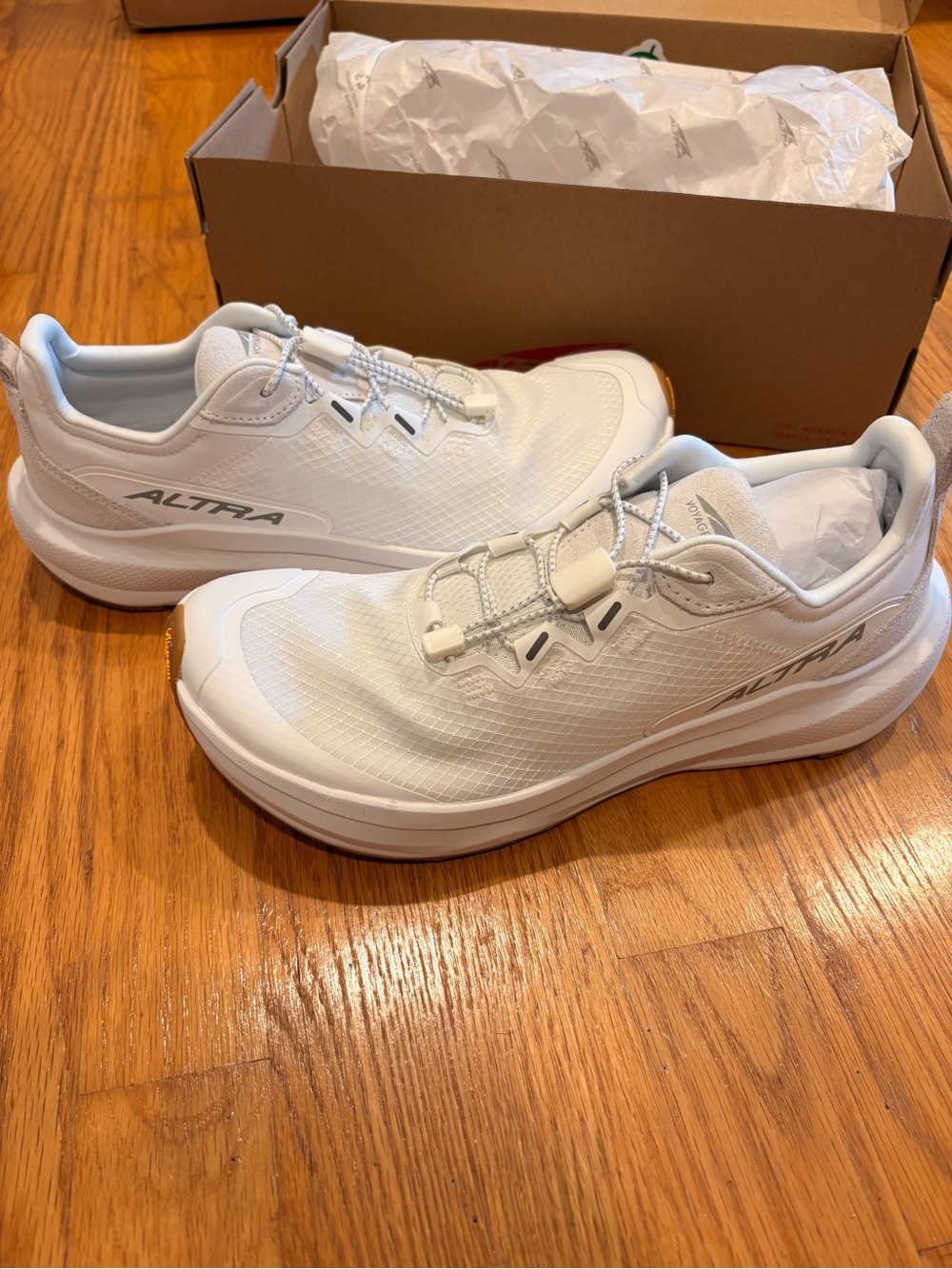 Altra Women’s Voyager Size 10 - Picture 4 of 4